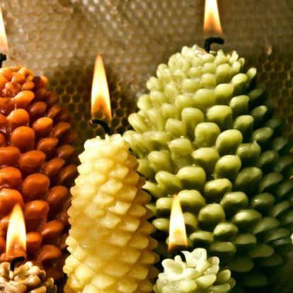 100% Pure Beeswax Pinecone Candle - Rust - The Bee Man Candle Company