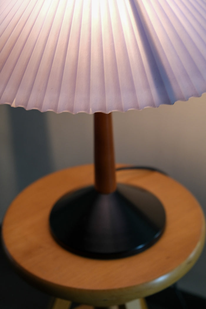 1960's Italian lamp with glass shade