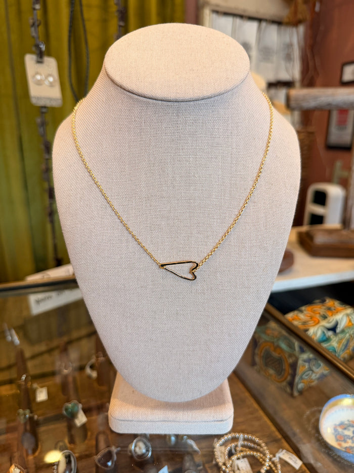 14K Gold Dainty Heart Necklace