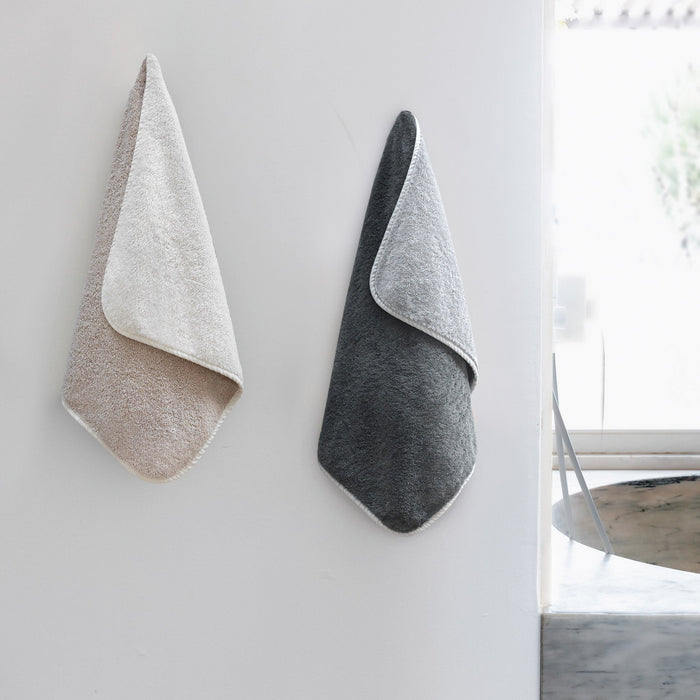 Bicolore Bath Towels