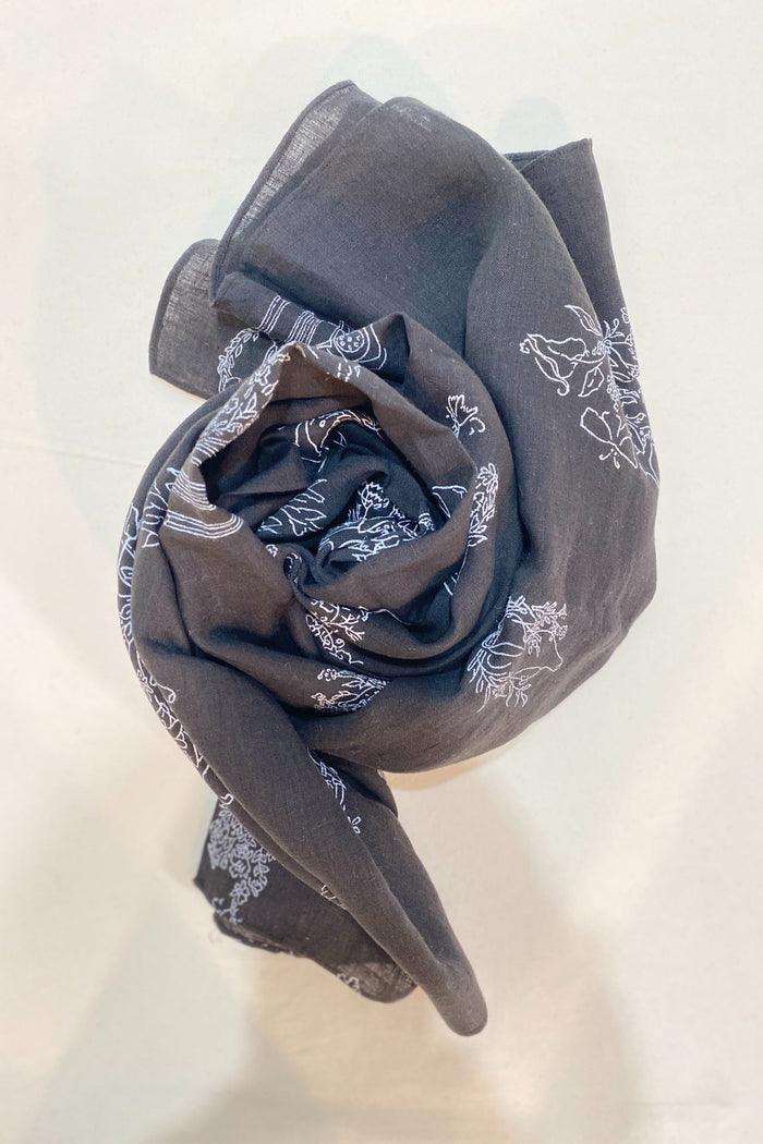 BLACK STOLE