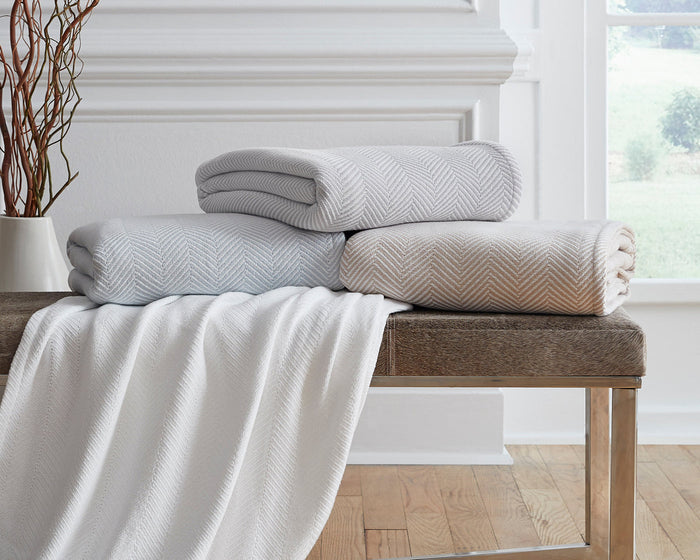 Camilo Blanket