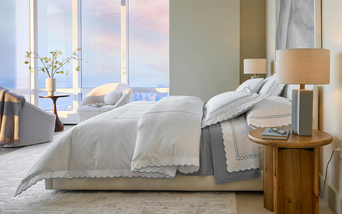 Classic Chain Scallop Bed Linens