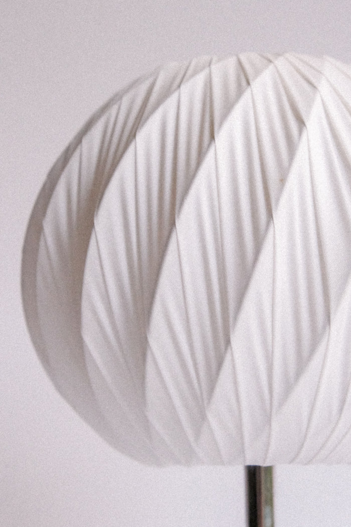 Fabric & inox table lamp