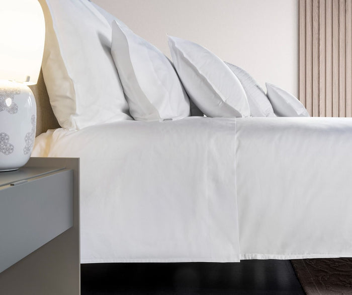Nuvola Lineare Sateen Bed Collection