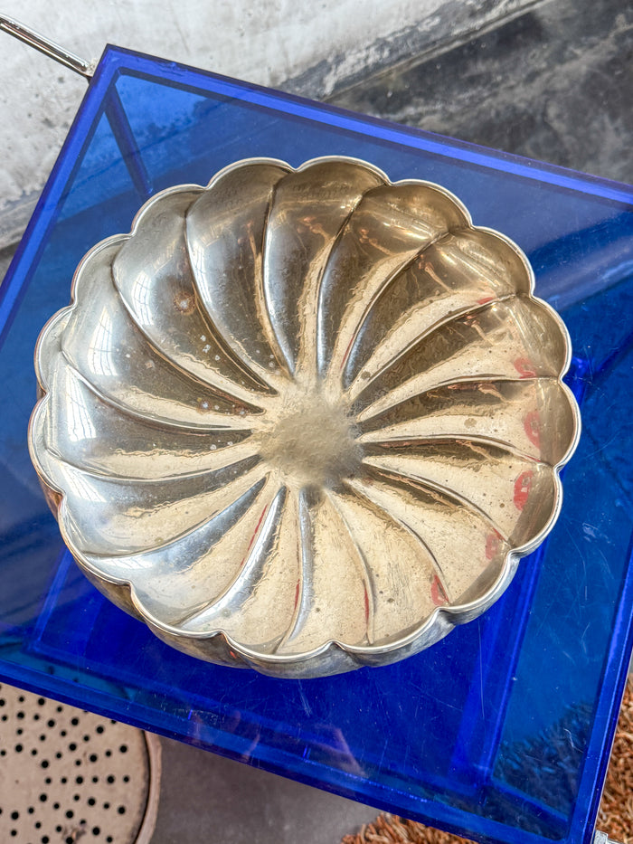 Scallop bowl
