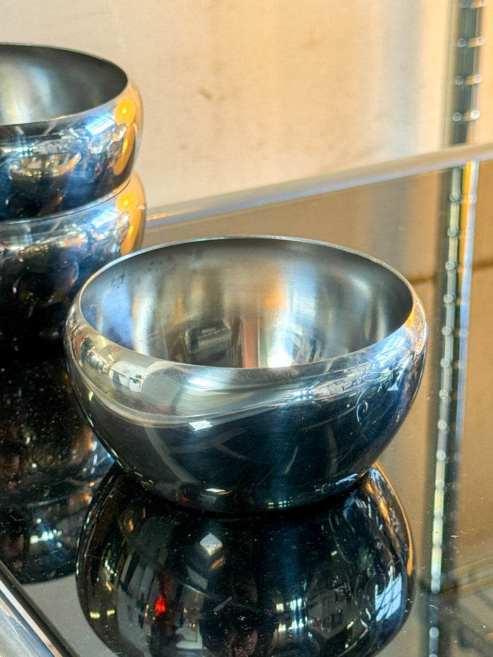 Stainless steel bowls