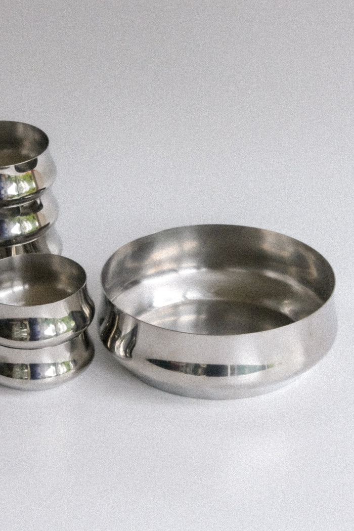 Stainless steel bowls