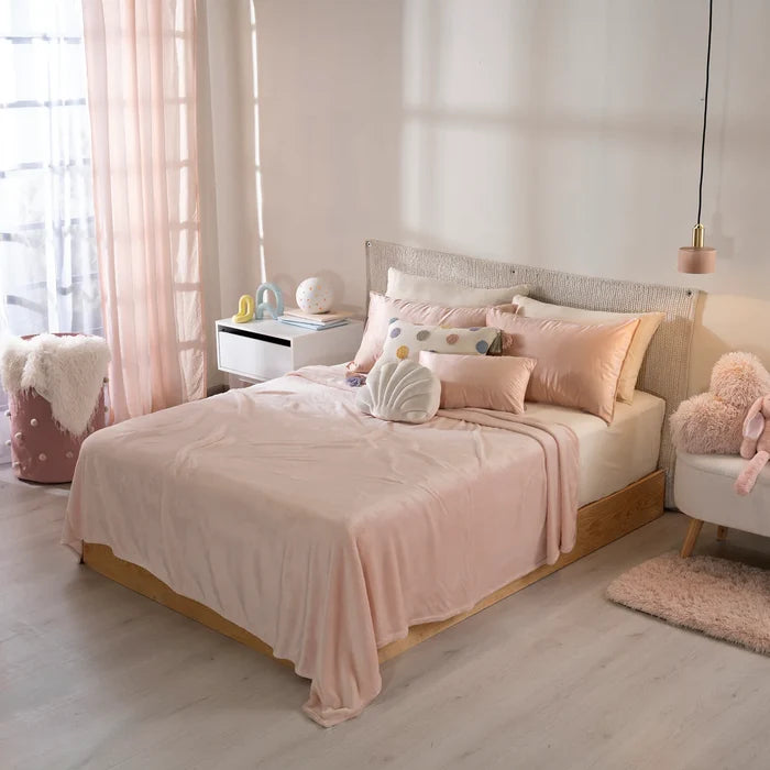 SWEET PINK LIGHT BLANKET SOFTY AND WARM FULL SIZE MADE IN MEXICO