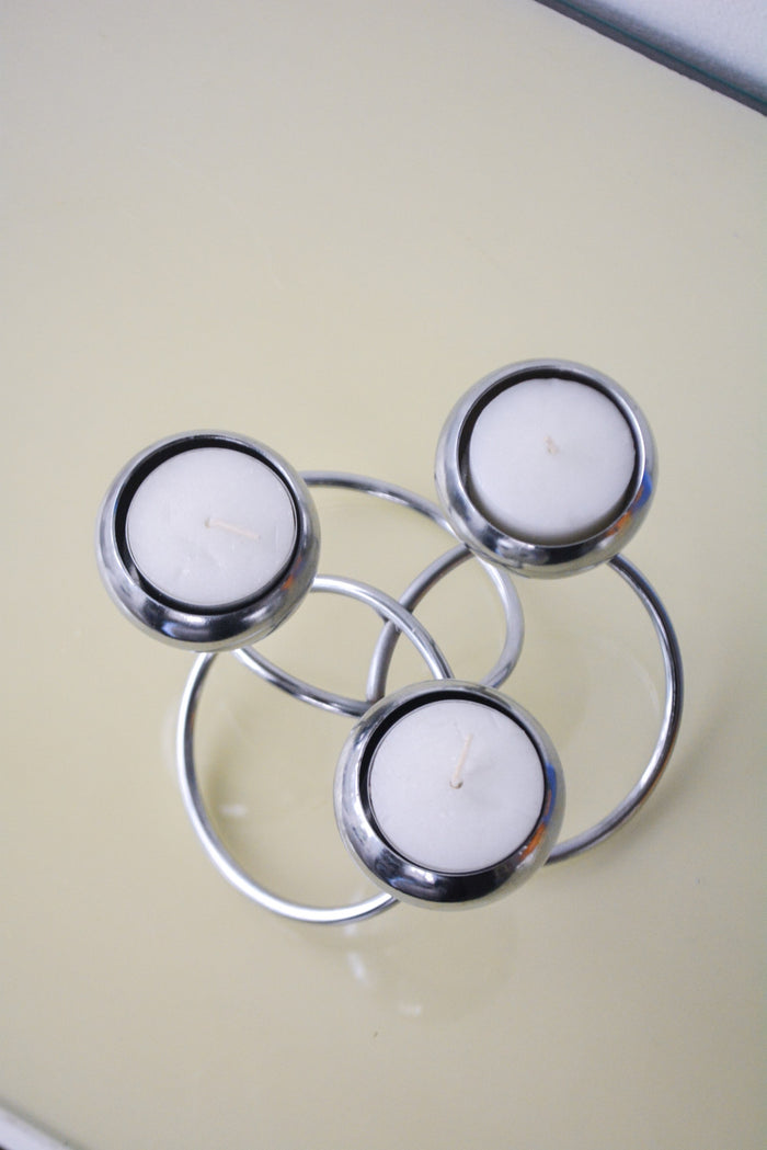 Tea light holder