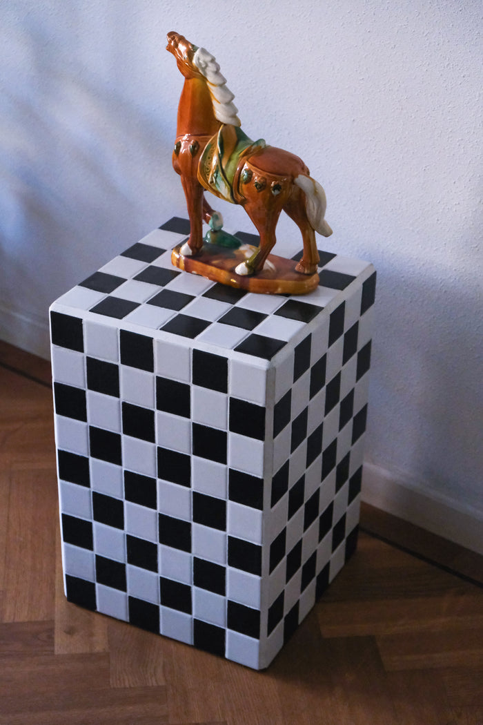 Tile table