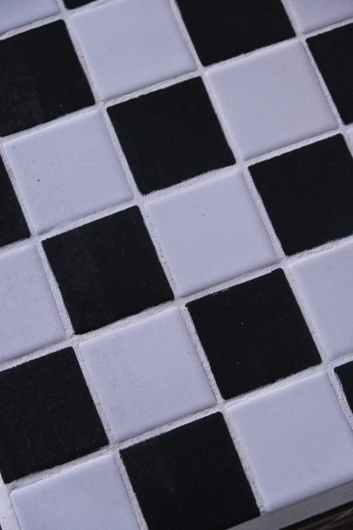 Tile table